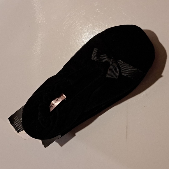 La Vie en Rose women's size small 5/6 black slippers, New - Picture 1 of 5